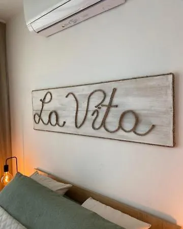 아파트 La Vita Apartman